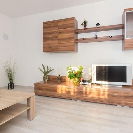 Apartment Dajana Pinezići Kültér fotó