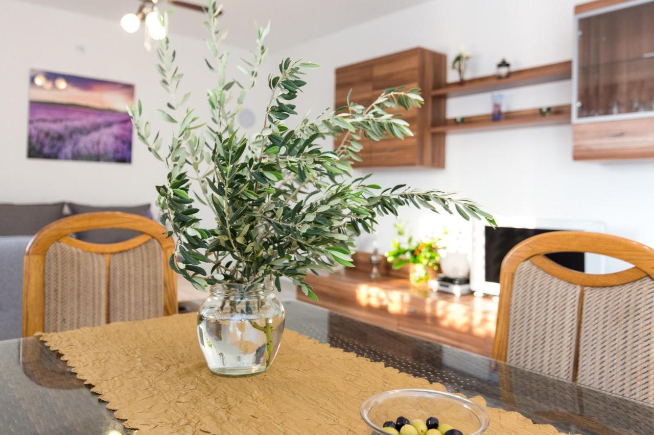 Apartment Dajana Pinezići Kültér fotó